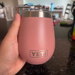 SANDSTONE PINK YETI - WINE TUMBLER
